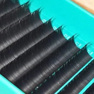 ¿De qué están hechas las extensiones de pestañas? Materiales y diferencias